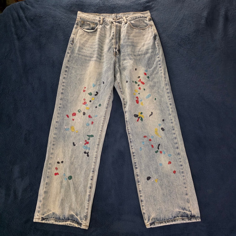 MNML Embroidered Abstract Shape Light Wash Denim Jeans Size 33 Light Blue